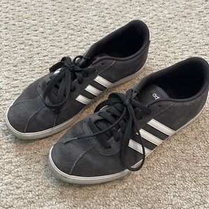 Women’s Adidas Neo